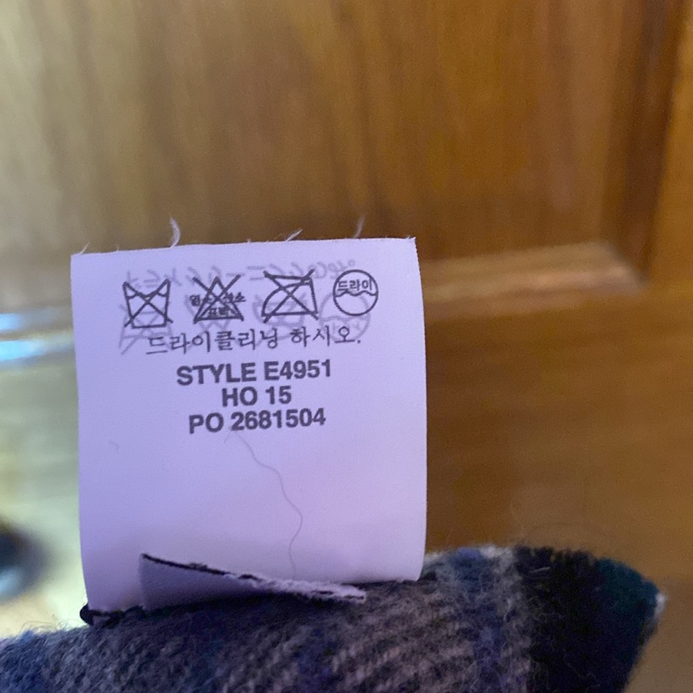 J Crew Wool Plaid Tartan Shawl with Tassels - Picture 5 of 5